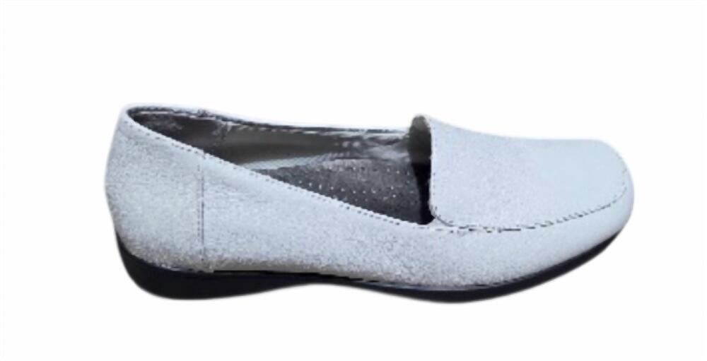 NEW TROTTERS women's jenn wide shoe in white